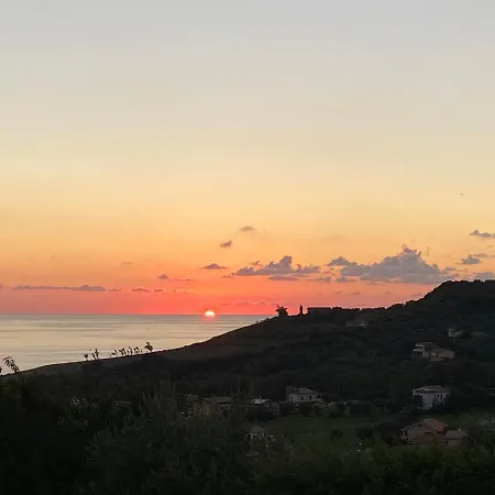 Falerna Marina Torre Lupo Fronte Mare - Da Nino Appartamento